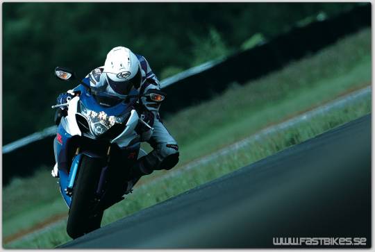 tn_Suzuki_GSX-R1000_action