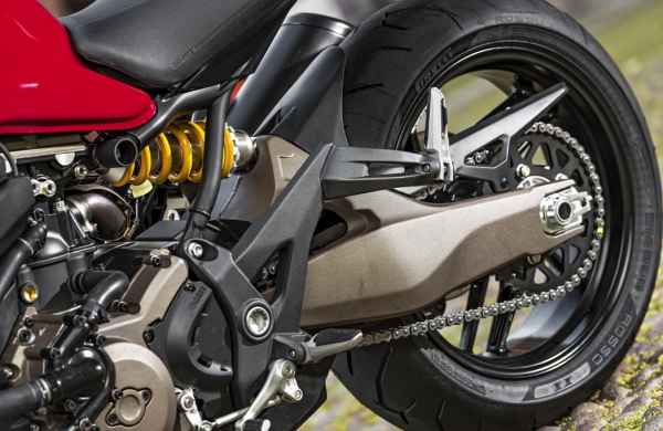 ducati-monster-821-2014-70