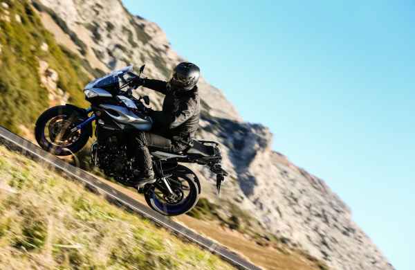 yamaha-mt-09-tracer-48