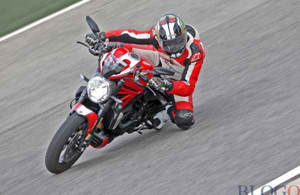 test-ducati-monster-1200-r-01