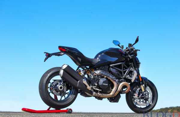 test-ducati-monster-1200-r-80hoger