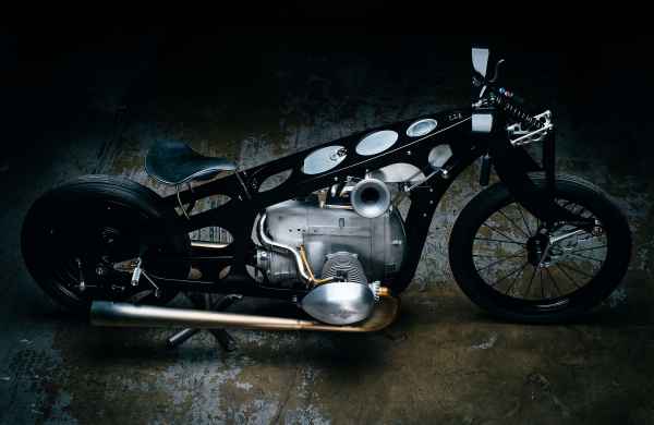 Revival-Cycles-Adventures-BMW-Landspeeder-026-2000w