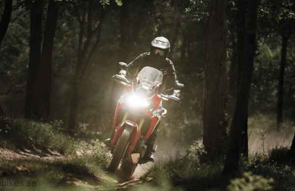 honda-africa-twin-crf-1000-021