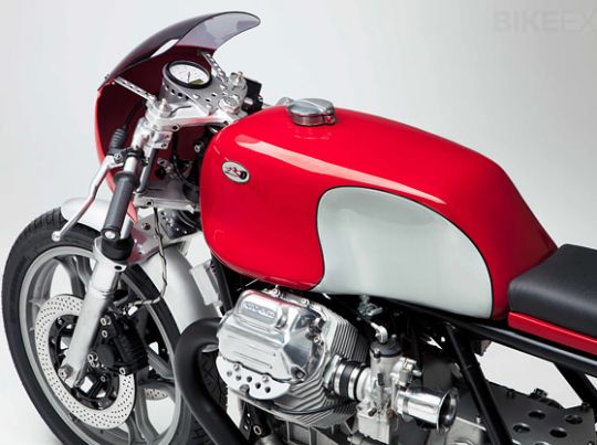 moto-guzzi-cafe-racer-kaffeemaschine-3