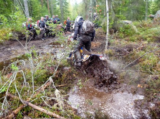 Han hade visst en bit kvar, och ingen ville hjälpa till längre