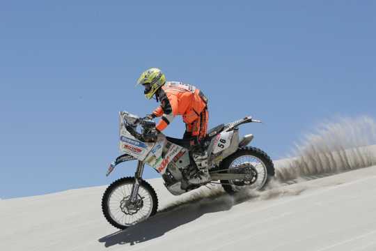 fb_Dakar2011_AnnieSeel_action1