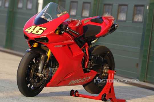 fb_valentino-rossi-ducati-1198sp-misano-test-6