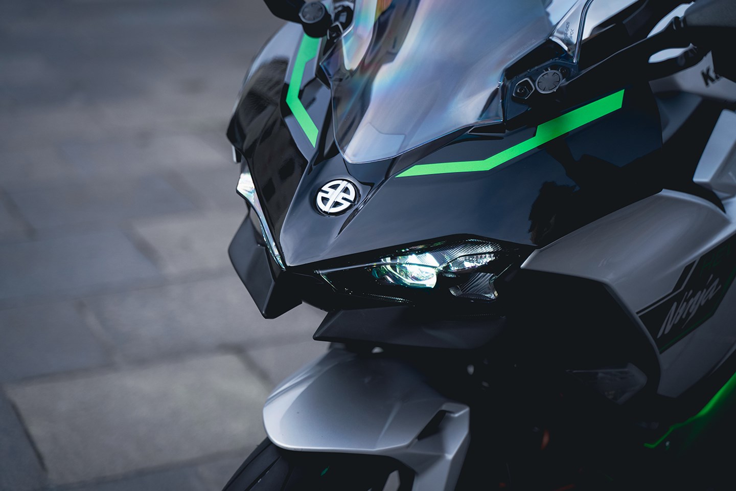 kawasaki ninja7 hybrid 6