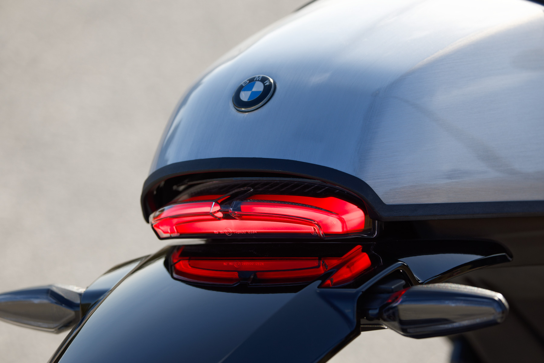 BMW R12nineT 19