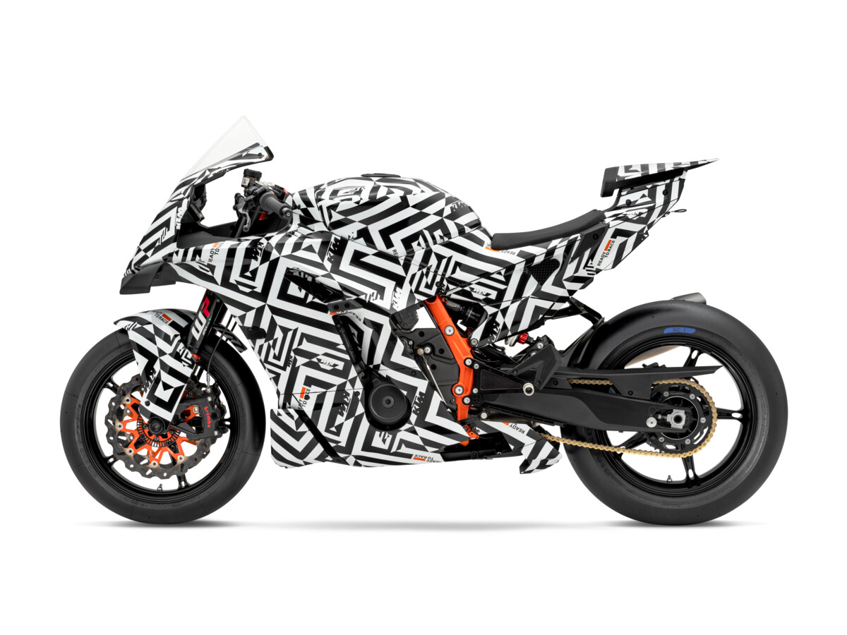 2025 KTM 990 RC 8